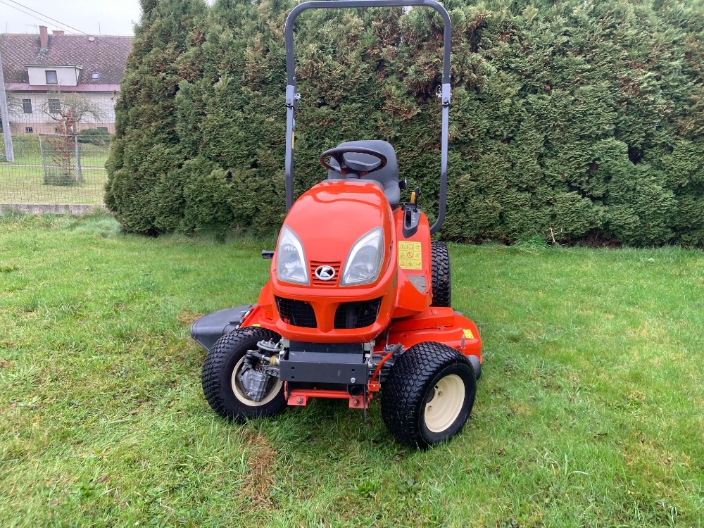 Zahradní traktor Kubota GR 2120 4 x 4 - 8