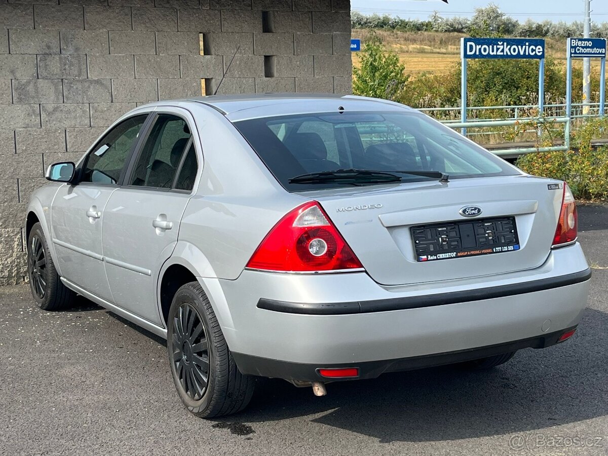 Ford Mondeo 1,8i 92KW VYHŘÍVANÉ PŘEDNÍ OKNO - 8