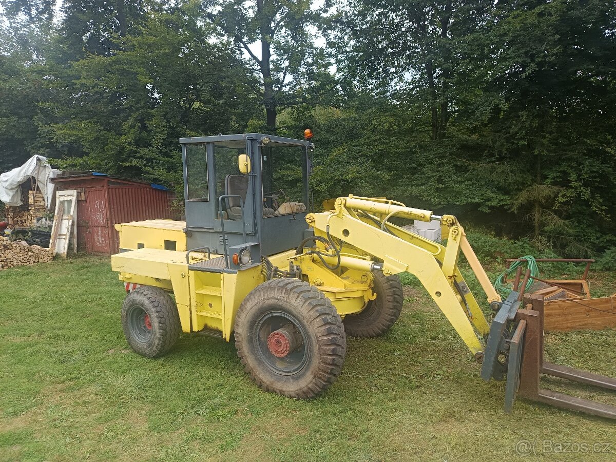 Nakladač Hon un 053 - 8