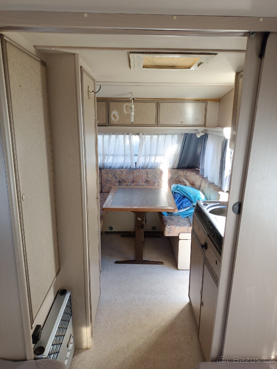 Dethleffs RD6+sluneční clona - 8