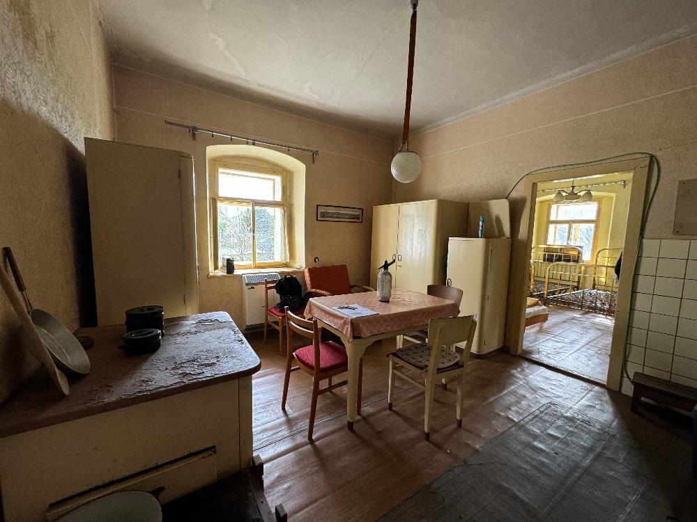 Prodej rodinného domu 4+1 207 m2 na pozemku 568 m2 Havlíčkův - 8