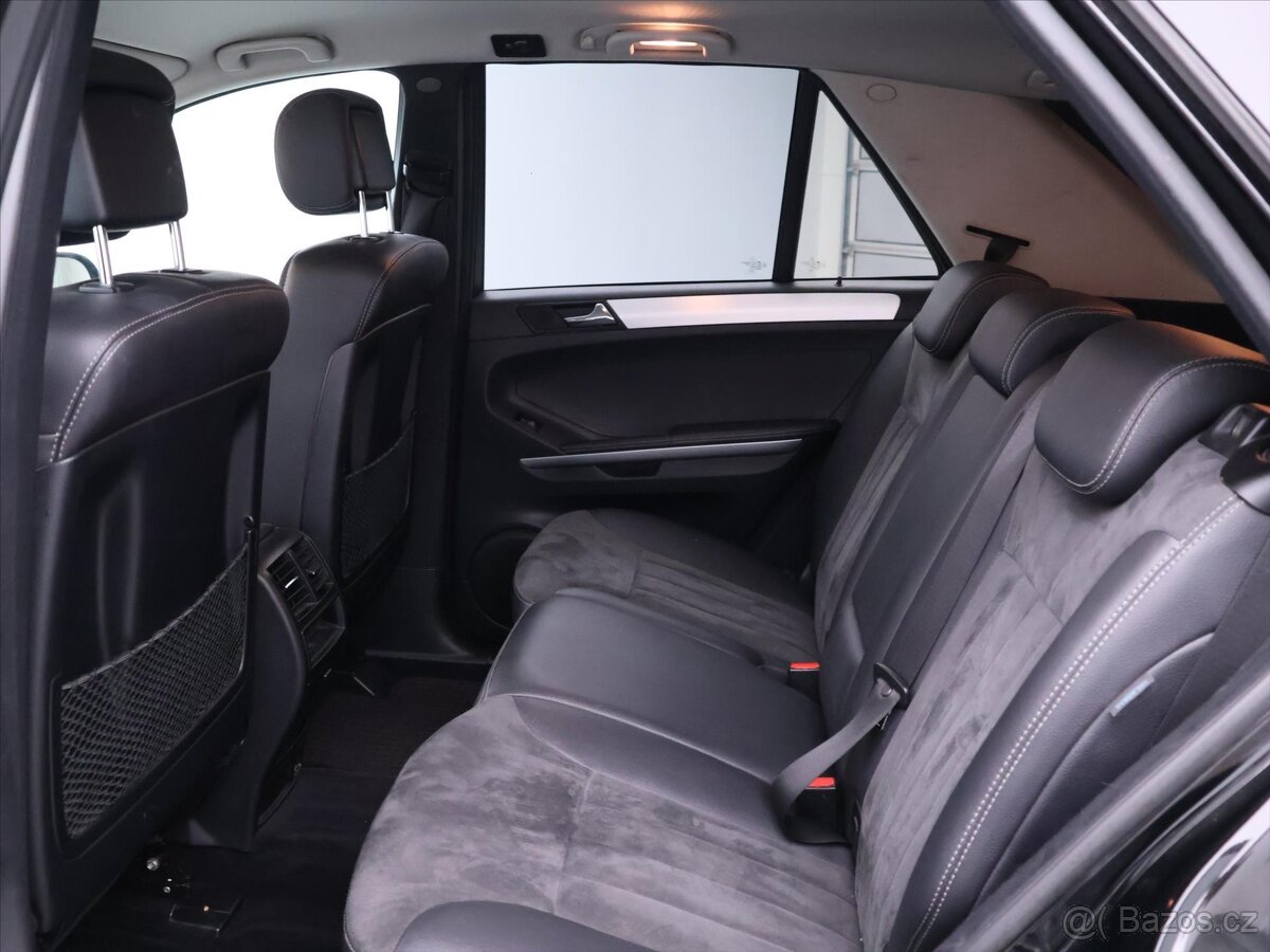 Mercedes-Benz Třídy M 3,0 320CDI 165kW 4Matic Aut. (2006) - 8