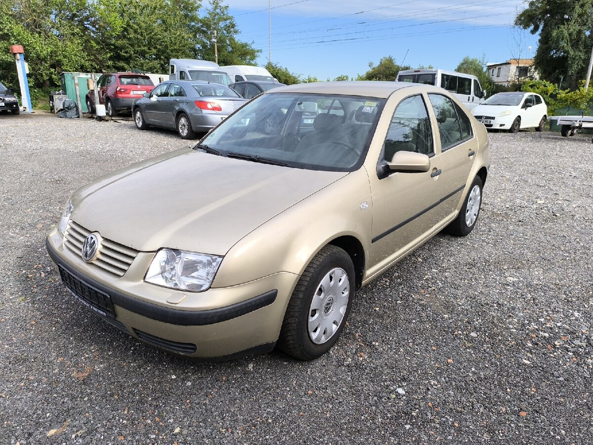VW Bora 1.6i 77kw r.v. 2003 - 8