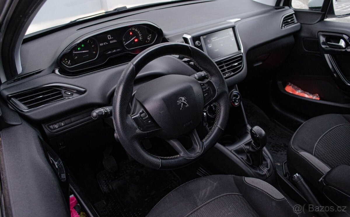Peugeot 208 1.6 BlueHDi - 8