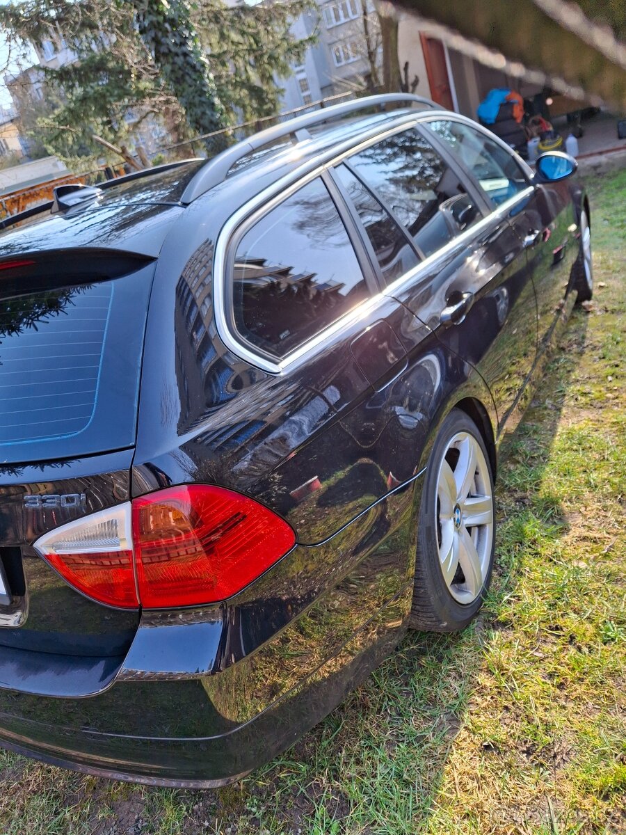 BMW e91 330i - 8