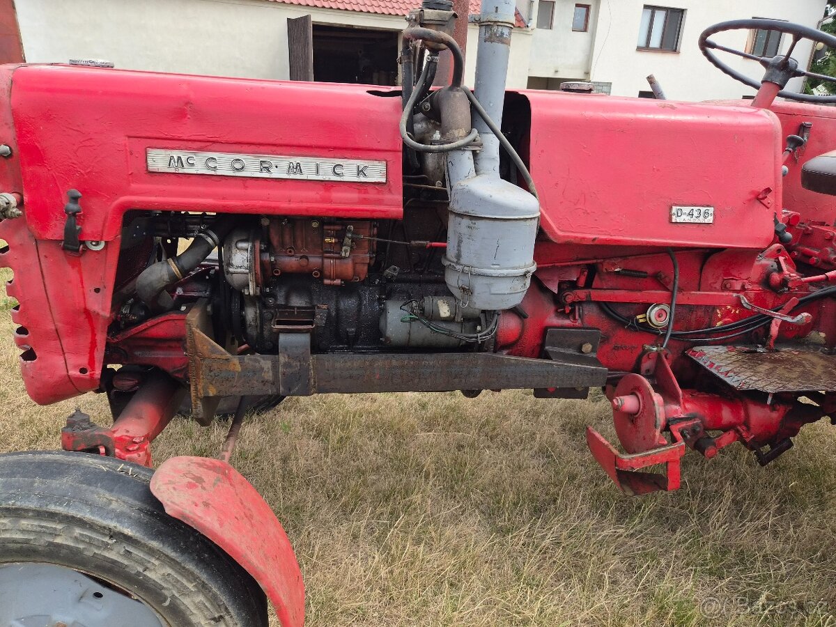Traktor MCCormic D-436 s motorem Avia - 8