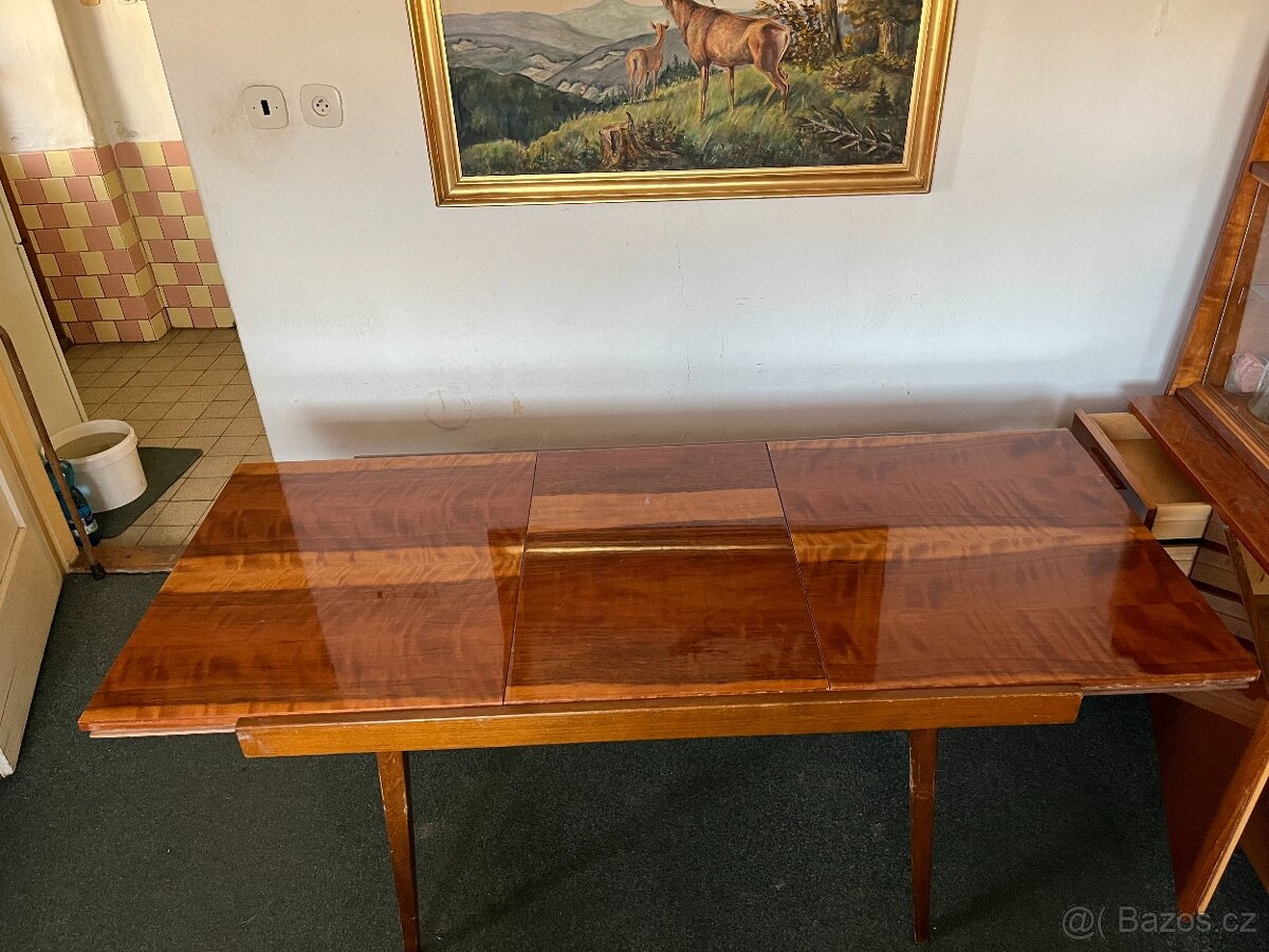 Starožitný nábytek - 8