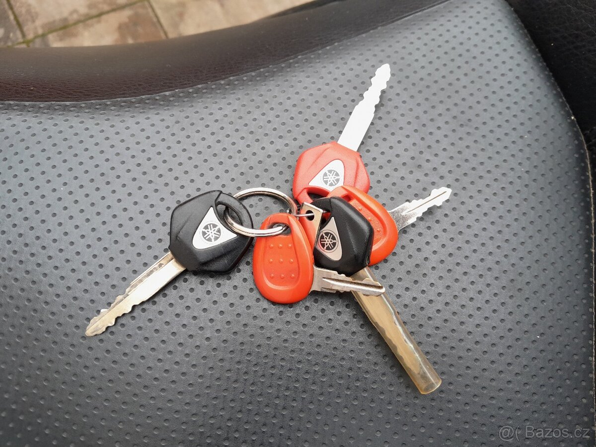 Yamaha Majesty 400, 2009, moc pěkný stav - 8