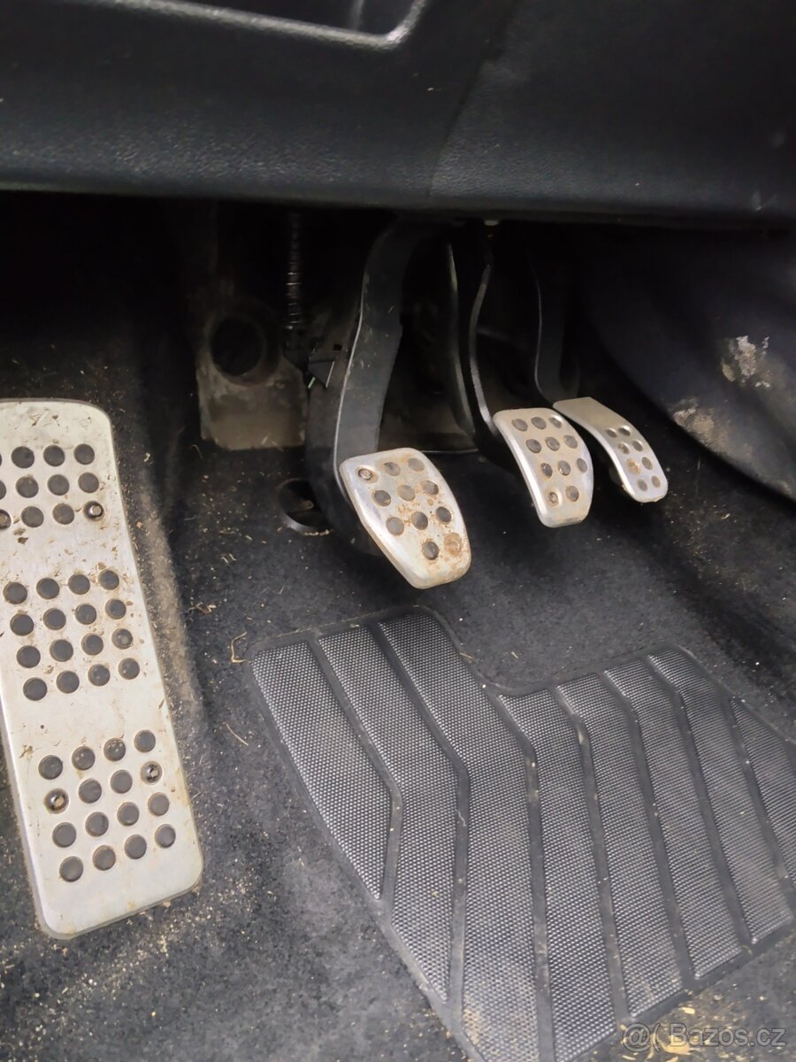 Prodám Peugeot 308 - 8