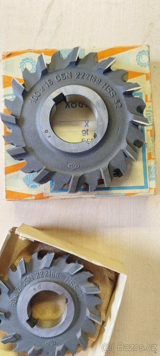 Frézovací hlava+frézy - 8