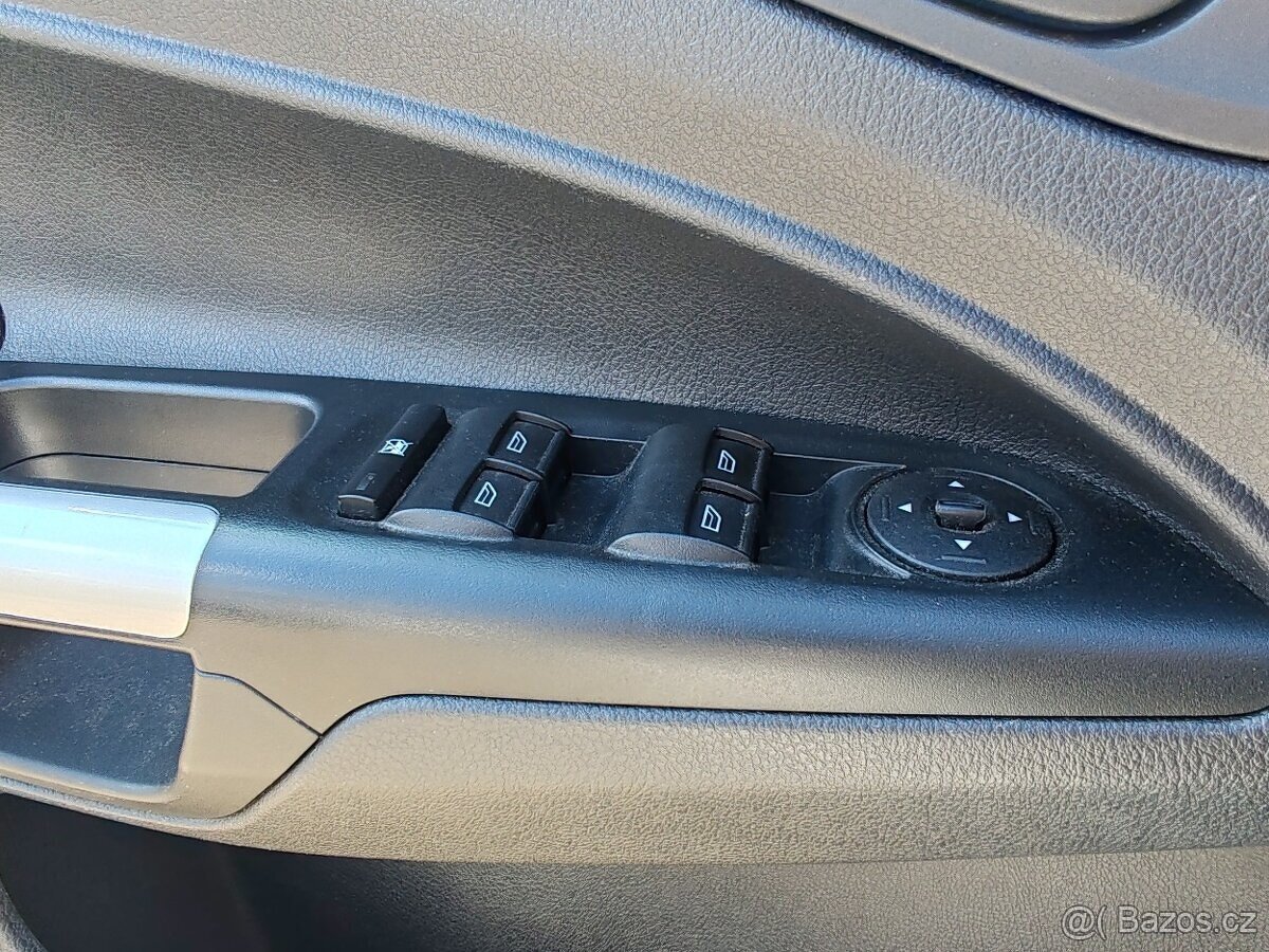 Ford Transit Connect 1.5Tdci 88kW ,5 míst 2018 - 8