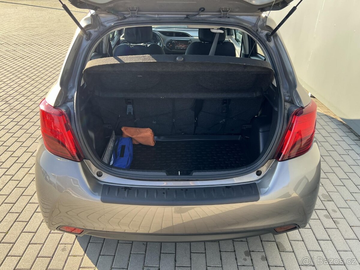 Toyota Yaris 1.3 VVT-i73KWAutomatKamera, 64 tkm - 8