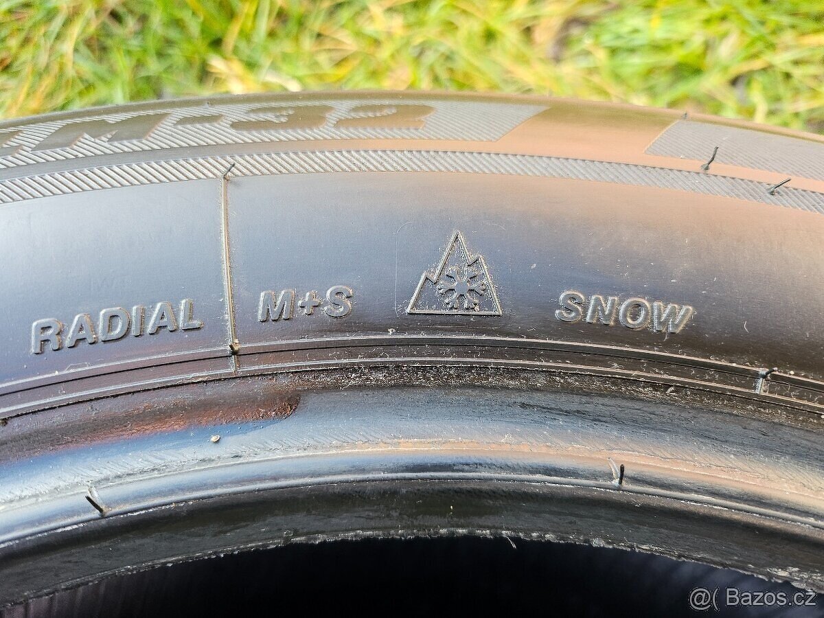 4x Zimní pneu Bridgestone + Kleber - 235/55 R17 XL - 85% - 8
