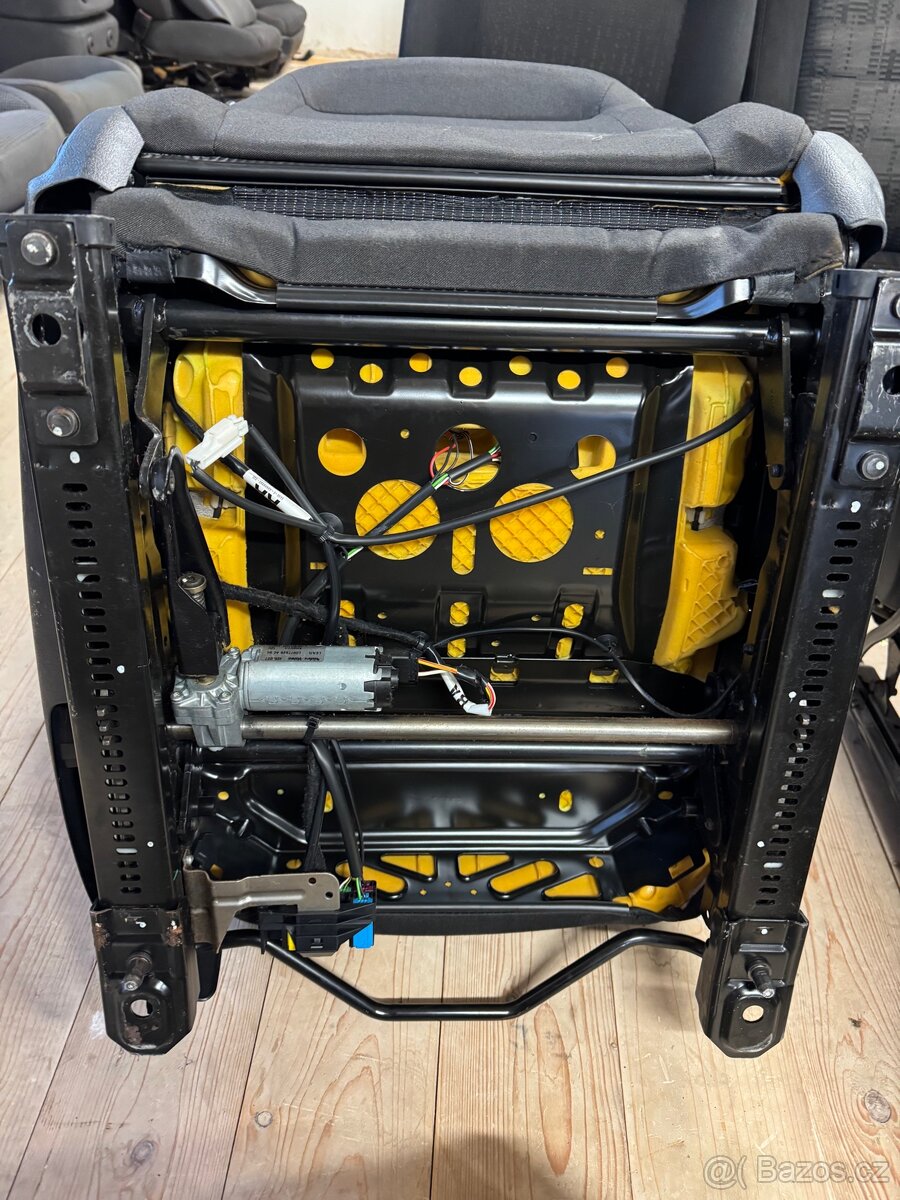 Ford Mondeo Mk4 2007-10, řidičova sedačka, sedadlo - 8