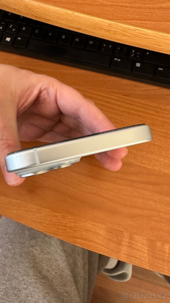 Iphone 15 128Gb - 8