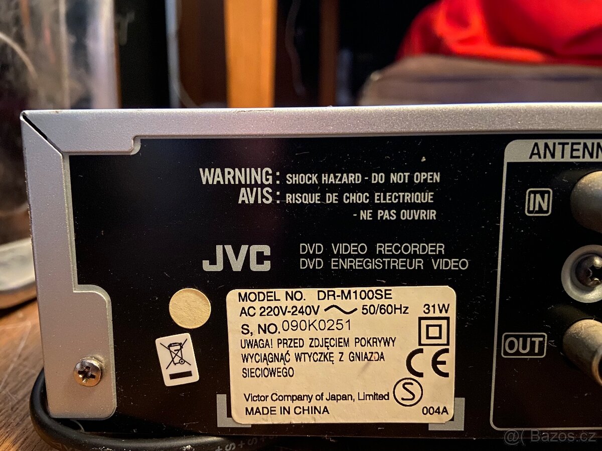 Prodám DVD rekordér JVC DR M100. - 8
