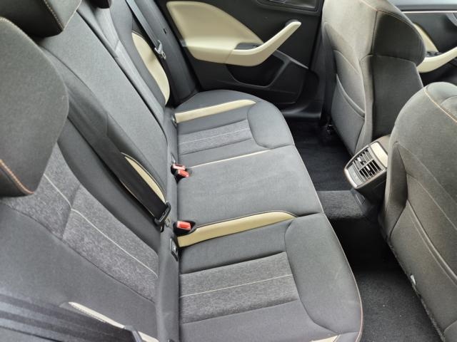 Prodám Škoda Kamiq 1.0 TSI 85KW - FULL,LED,DSG - 8