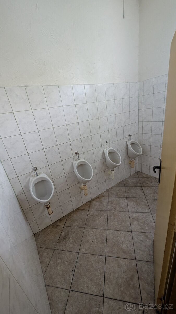 Víceúčelový objekt - 8