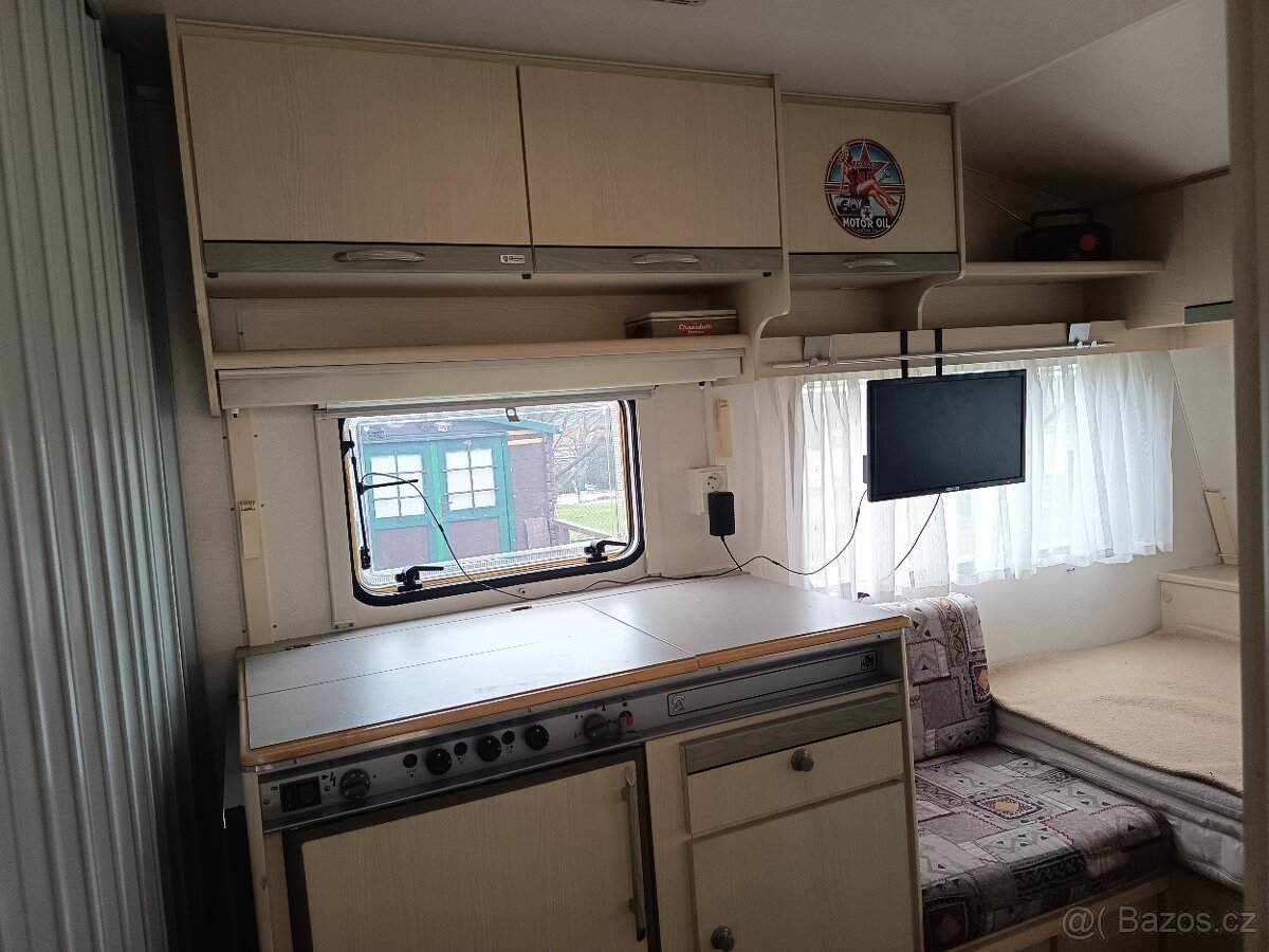 Obytný přívěs - 8