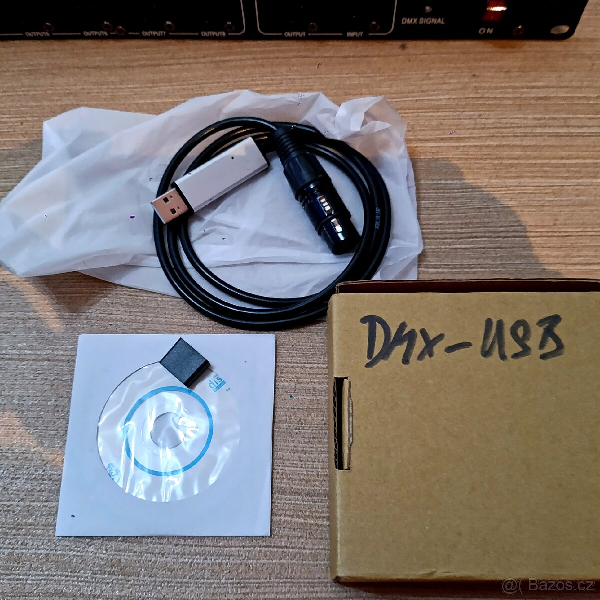 DMX ovladače a DMX spliter - 8