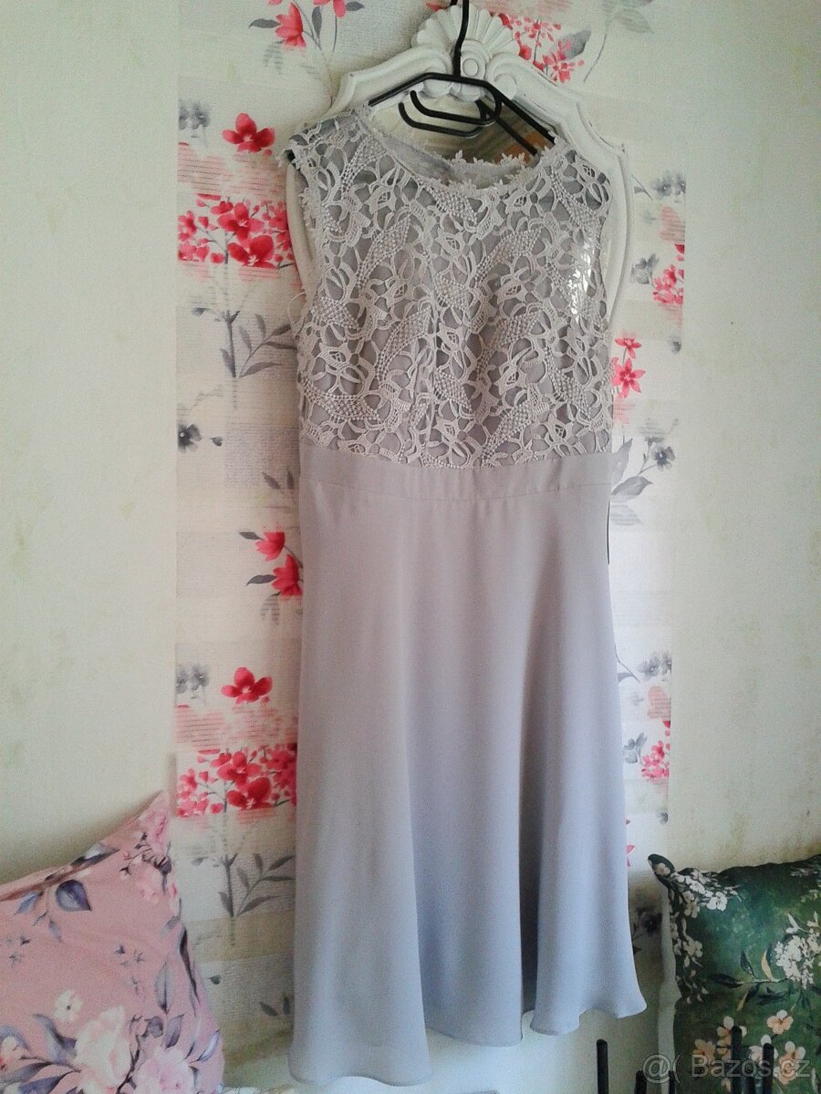 Krásné společenské šaty 46 - 8