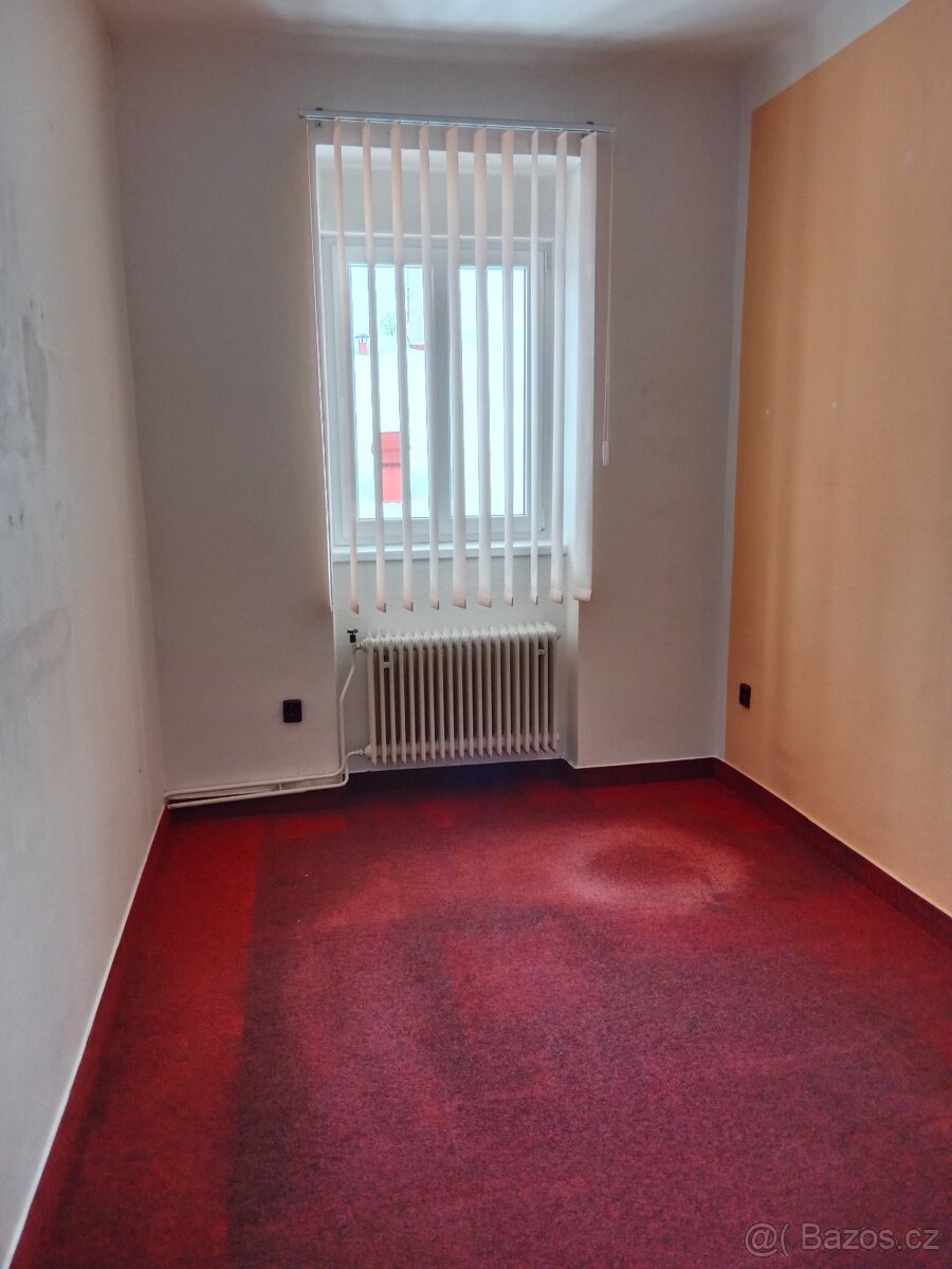 Pronájem kanceláře Lannova třída 116/61 ČB - 8