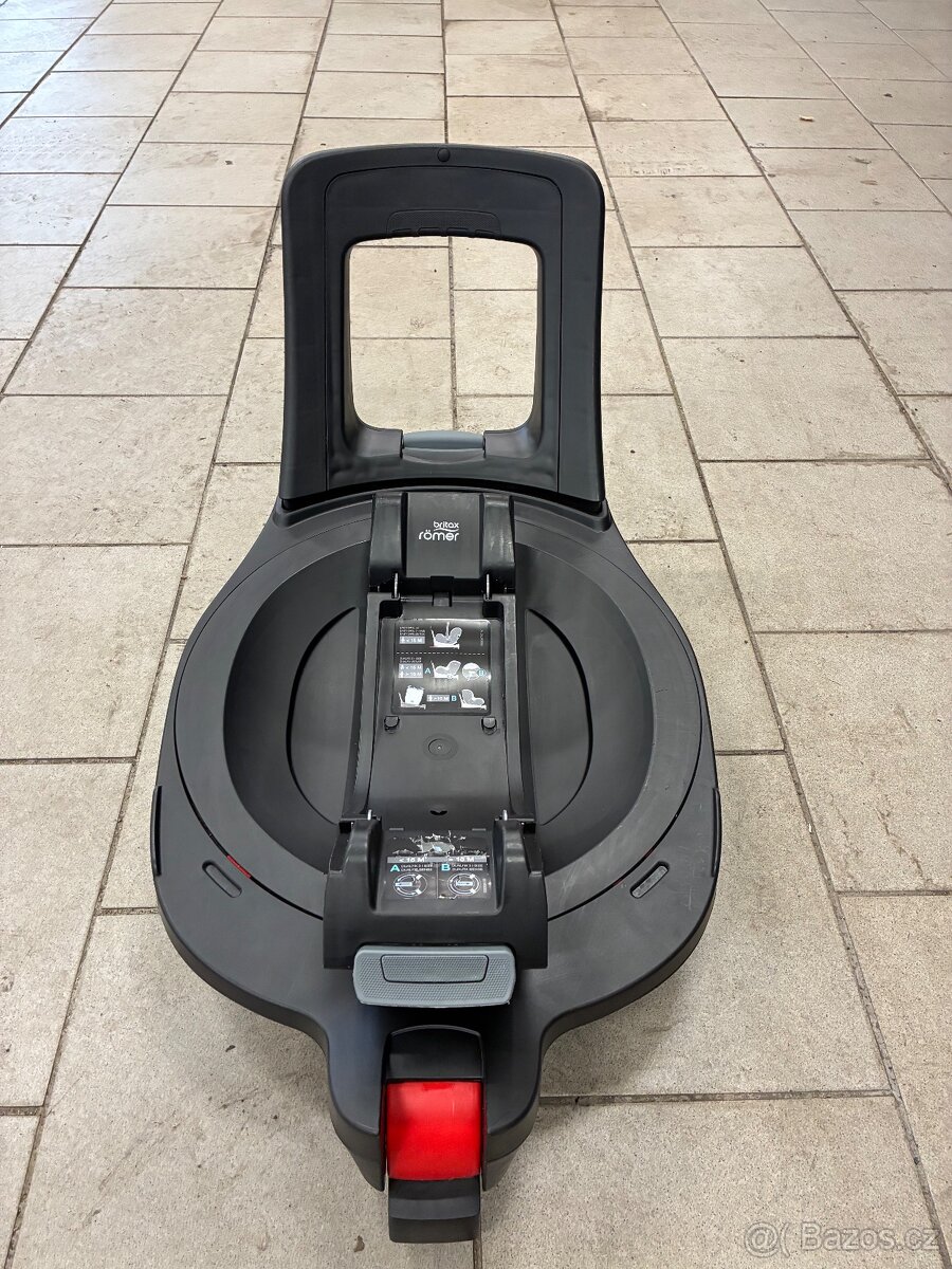 Autosedačka Britax Römer + FLEX BASE 5Z - 8