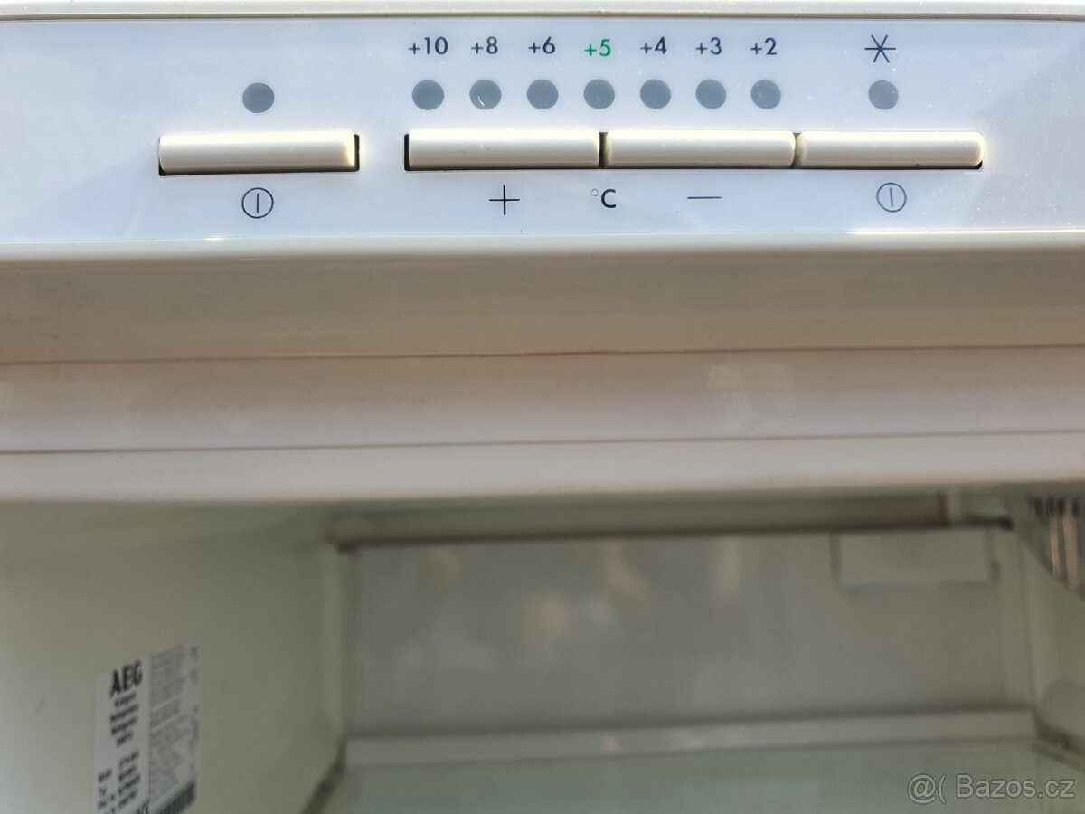 370ti litrová lednice – chlaďák AEG třída A - 8