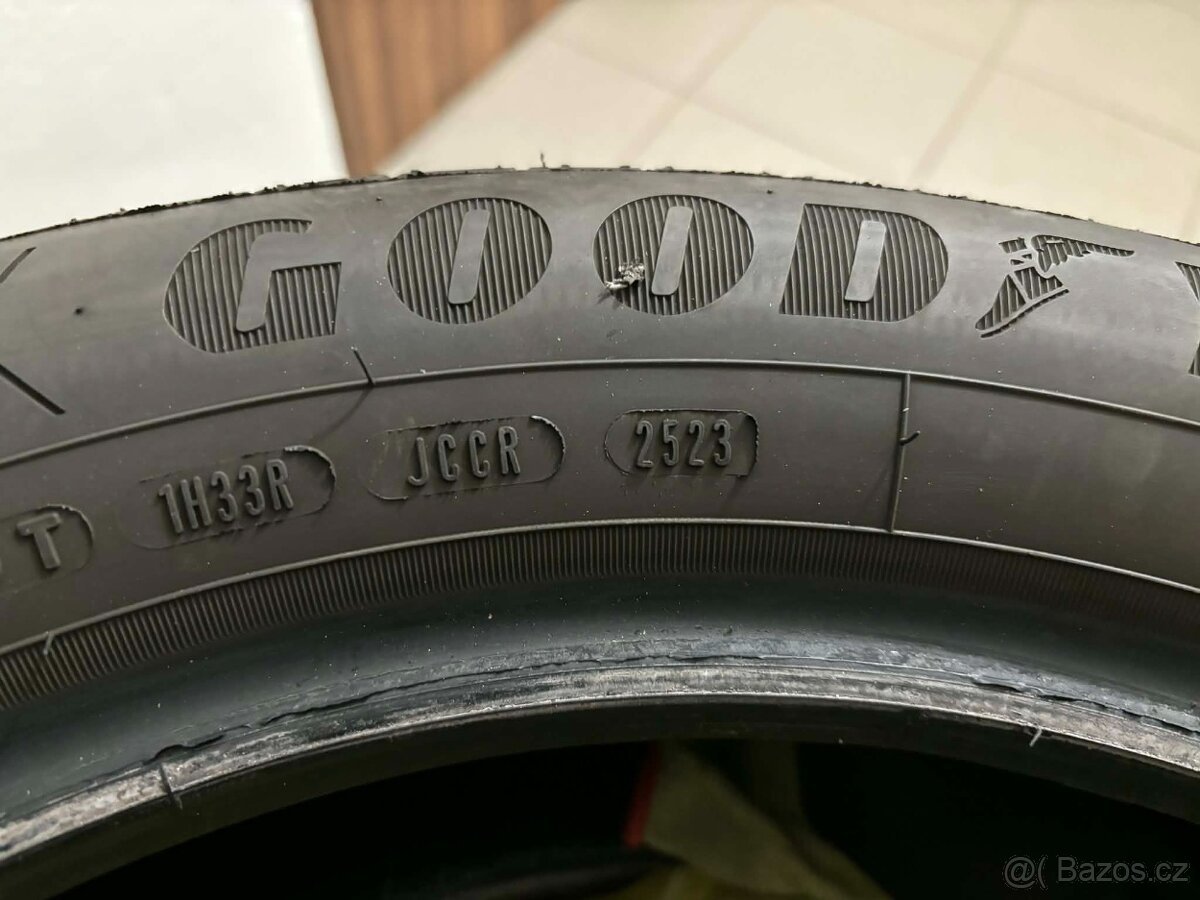 Letní pneumatiky GoodYear 215/55 R17 - 8