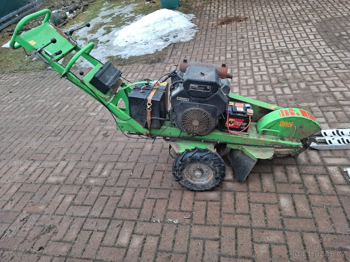 Fréza na pařezy Laski - 8