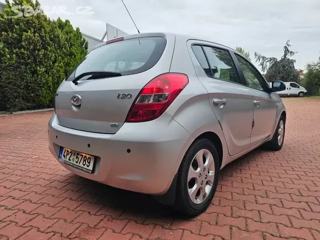 Hyundai i20 1.6i 92kW,Automat,1.Majitel,ČR,Style. - 8