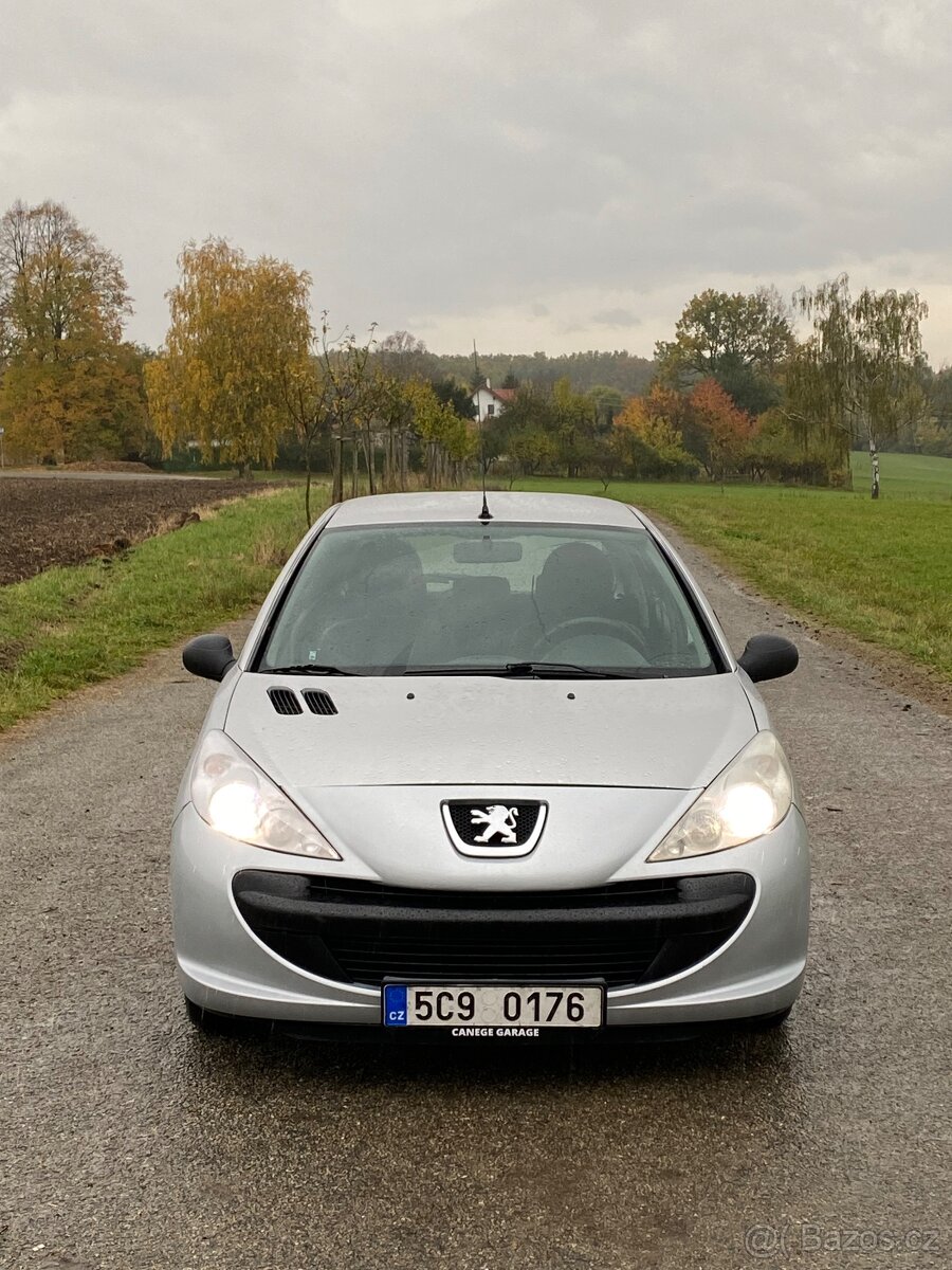Peugeot 206+ 1.4HDi 50kW r.v.2010 - 8
