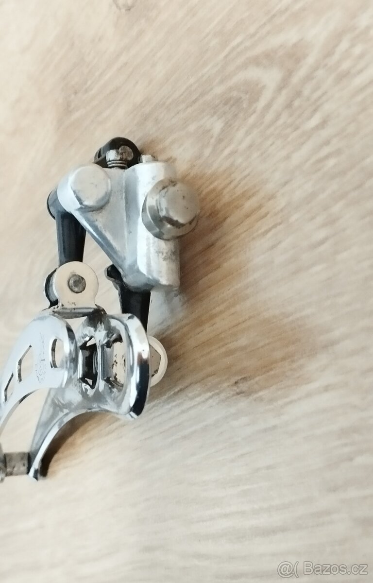 Prodám díly Campagnolo - 8