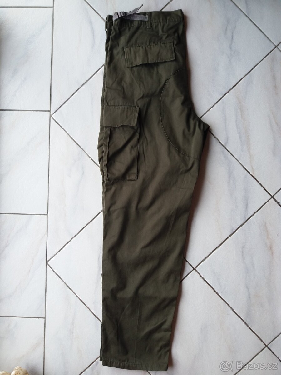 Pánské volnočasové kalhoty vel.L - 8