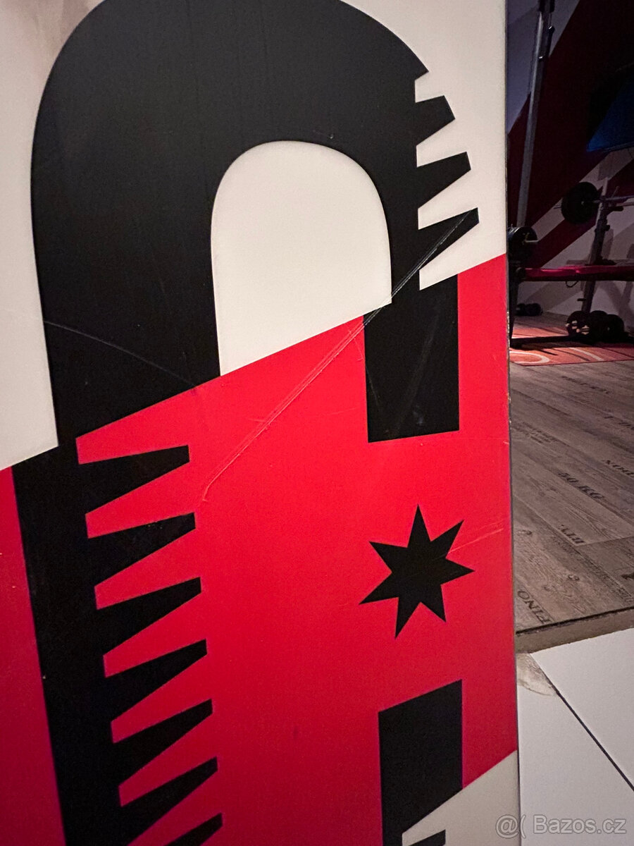 Prodám Snowboard zn. DC 153 cm - 8