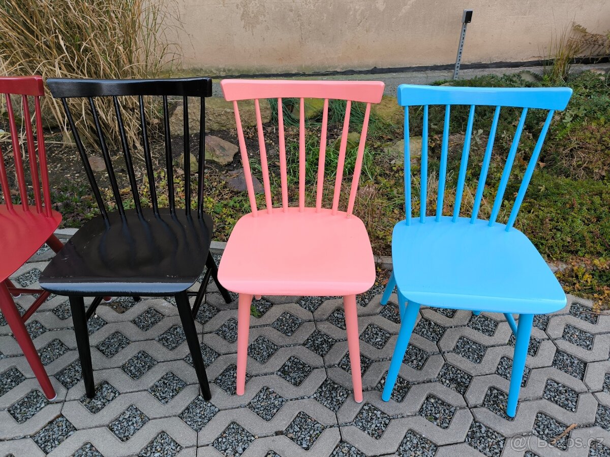 Barevné retro jídelní židle TON Ironica - 5 kusů - 8