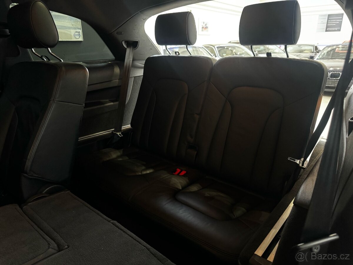Audi Q7 Quattro S-line - 8