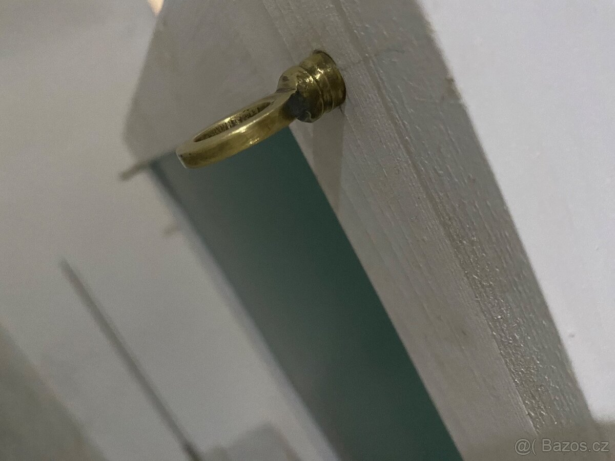 Umělecká závěsná vitrína s historickým fazetovým sklem - 8