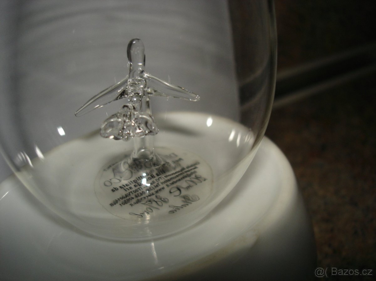 Butylka z foukaného  skla  Alexander - 8