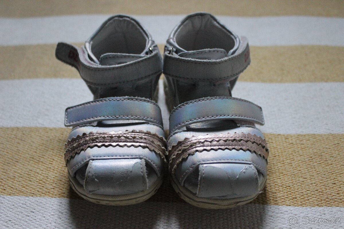 Boty pro holčičku mix veL 25-30 (baleríny, sandály, zimní..) - 8