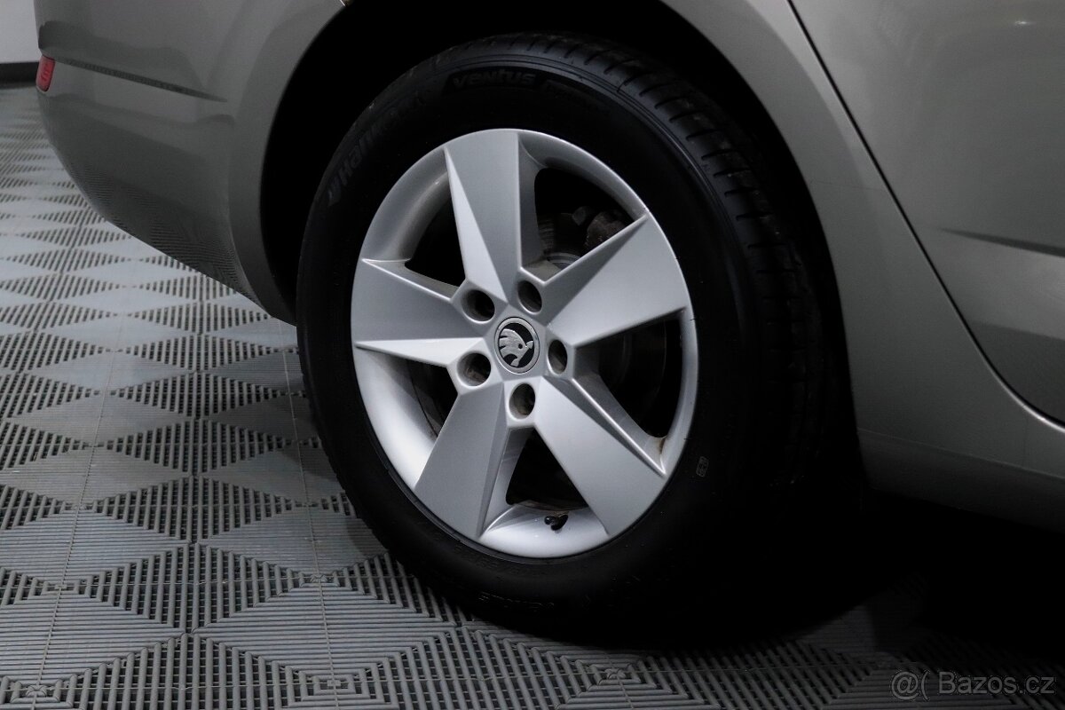 Škoda Octavia 3 Combi 1.4TSI 103kW 122 000 km - 8