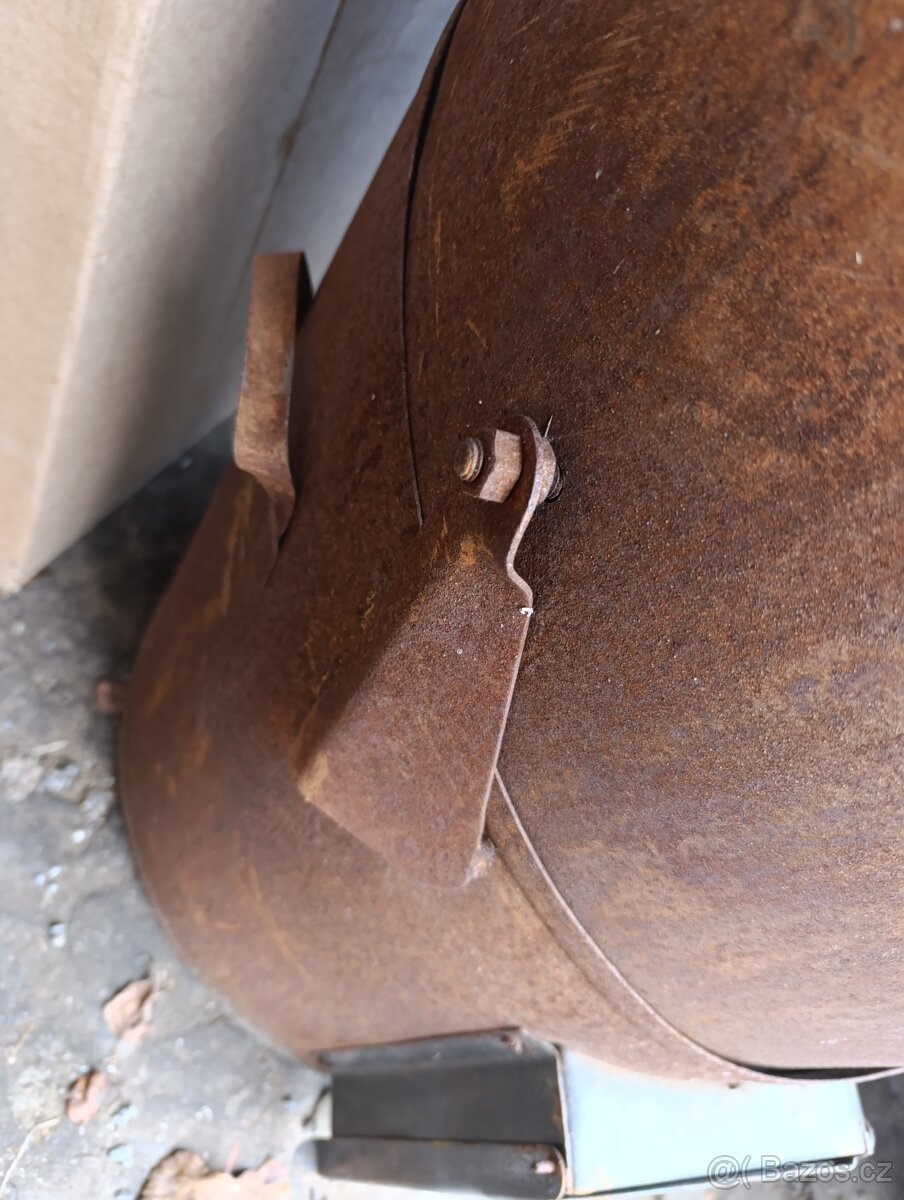 Starý kotel na zabijačku, pařák - 8