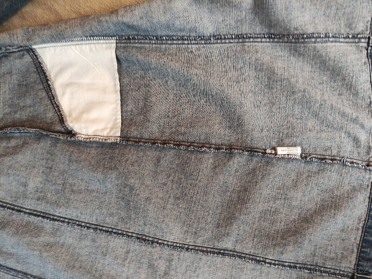 Riflové šaty vel. 38 (vel. M), Zn. H4 - 8