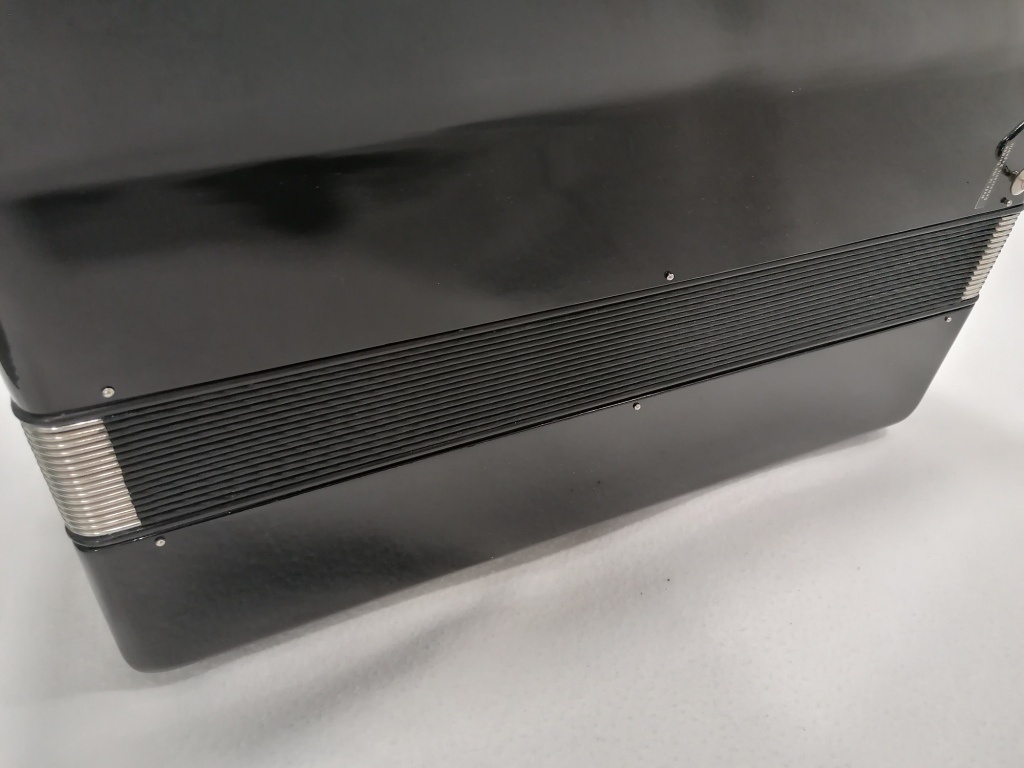 akordeon weltmeister elegance 120 basovy - 8