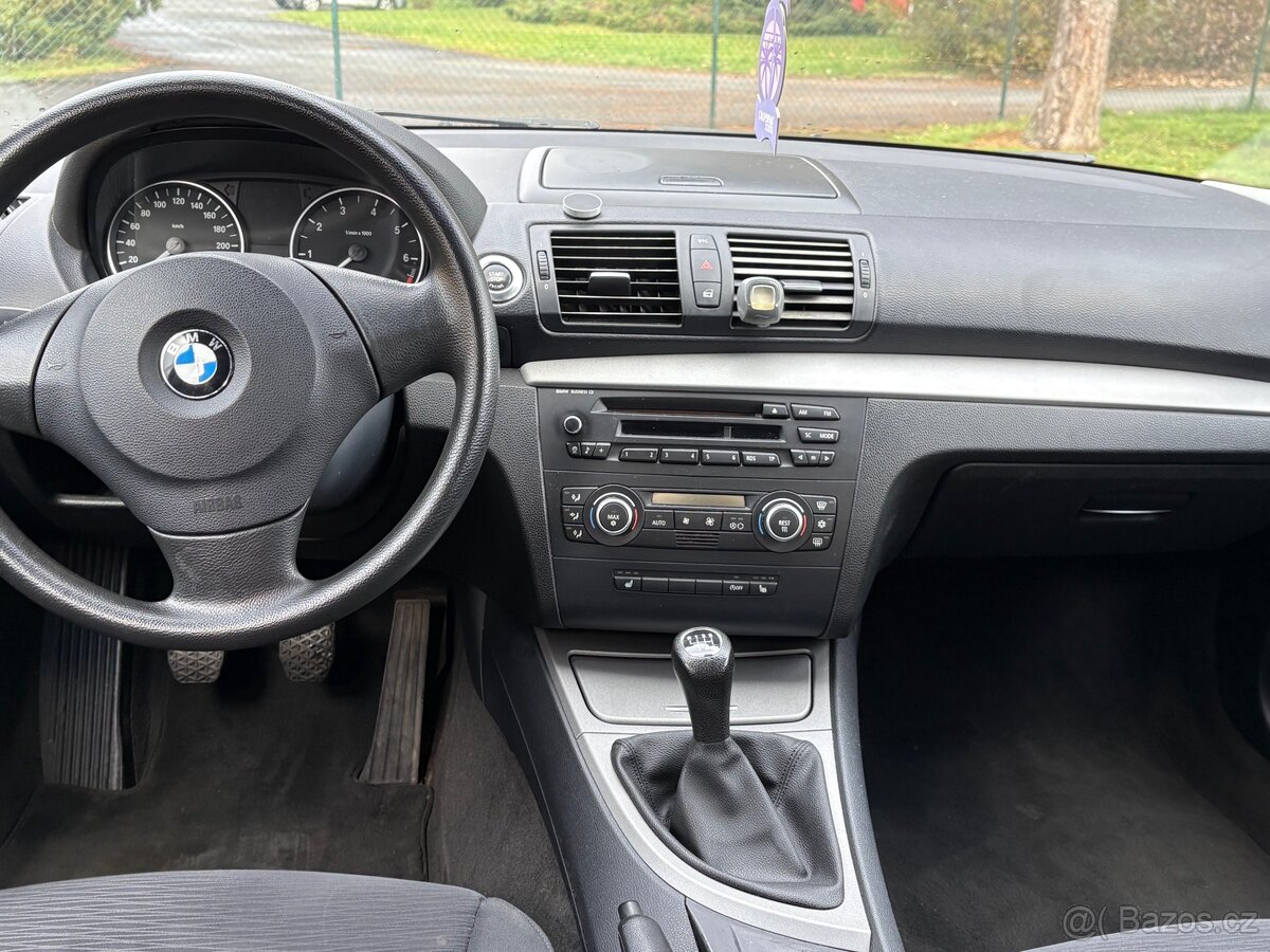 BMW e87 118i - 8