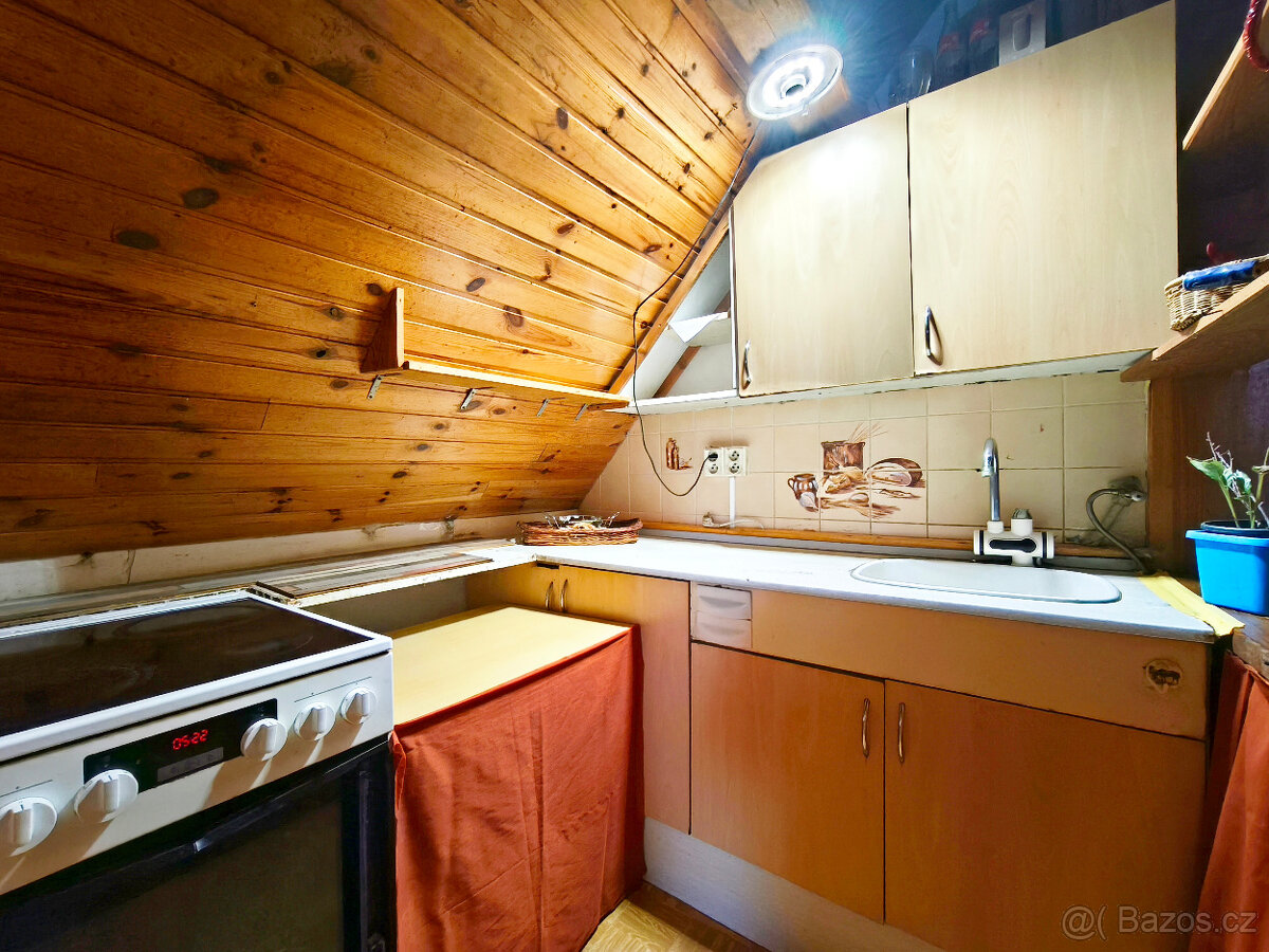 Rodinný dům k investici - 8