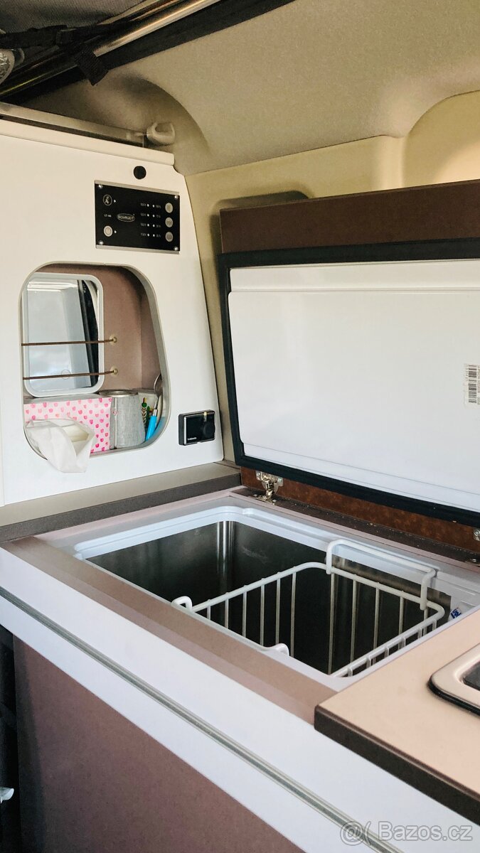 Krásný Büstrner Copa – záruka/1.majitel/webasto/4spaní/nezáv - 8