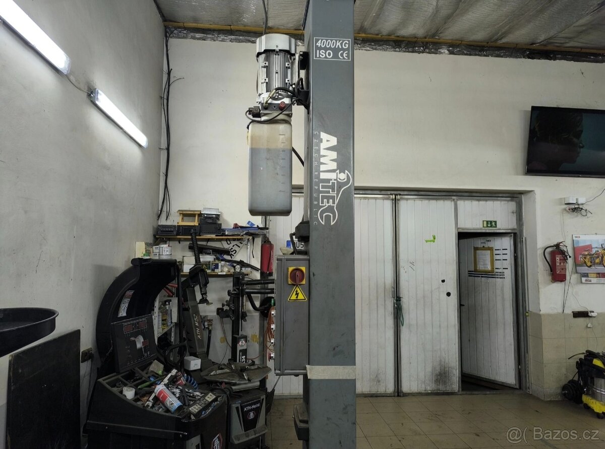 Prodám zvedák 4t - 8