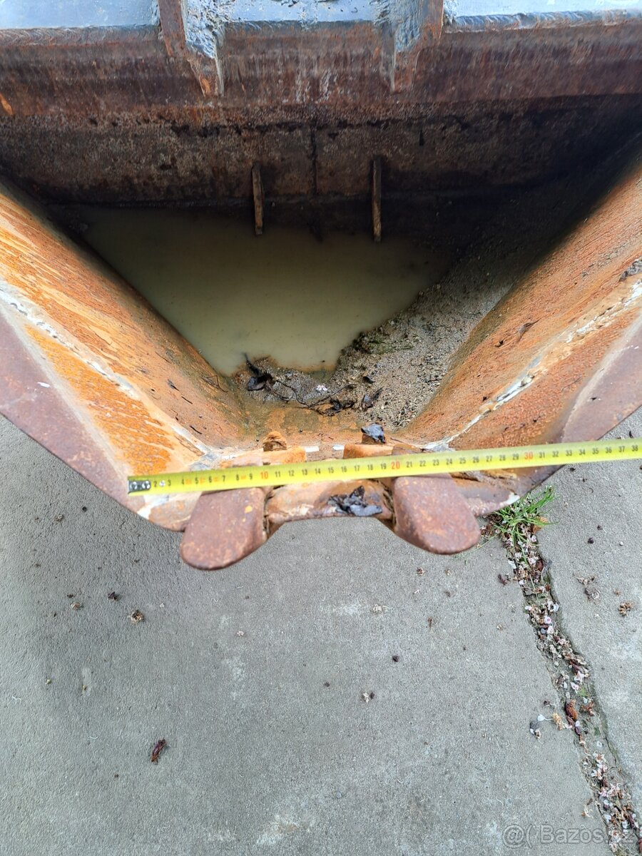 Příkopová lžíce na bagr - 8