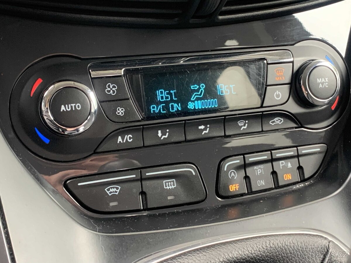 Ford Kuga 1.5 benzin 110 kW SERVISKA r.v. 2015 - 8